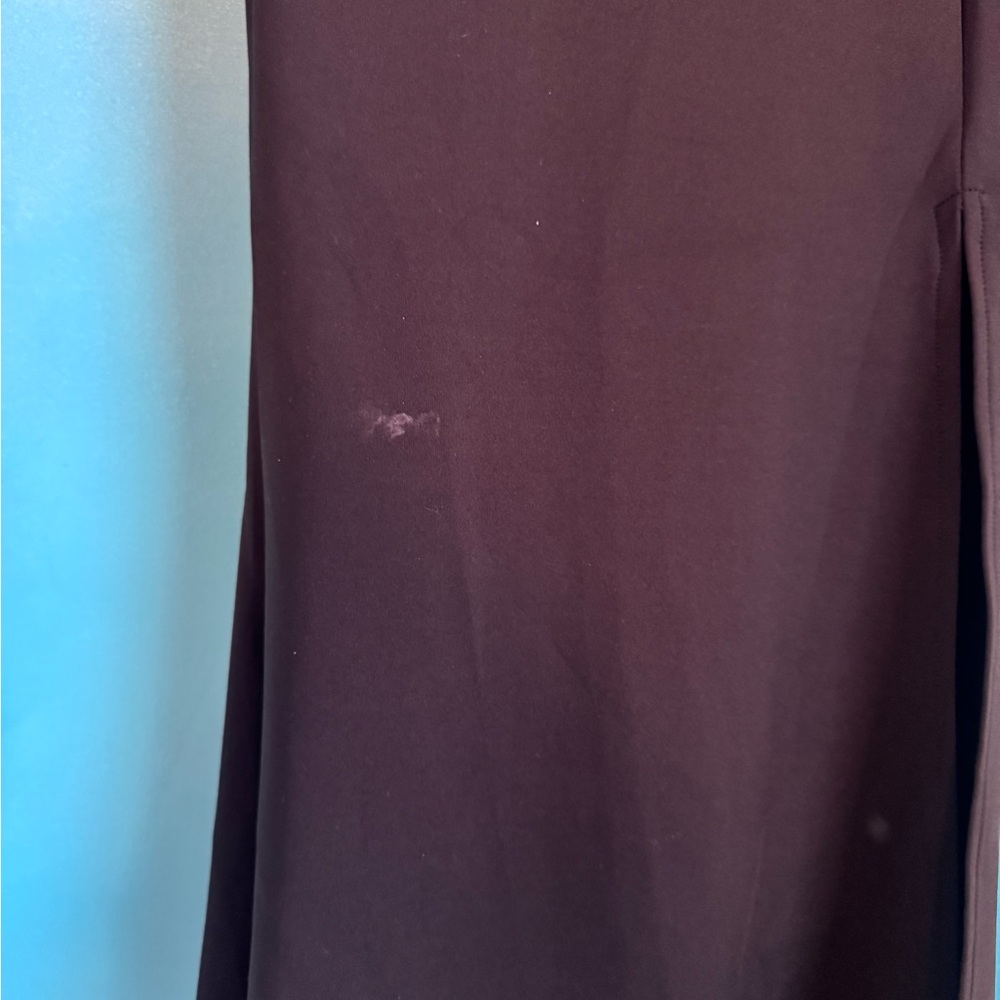 Elegant Black Evening Gown - Picture 4 of 4